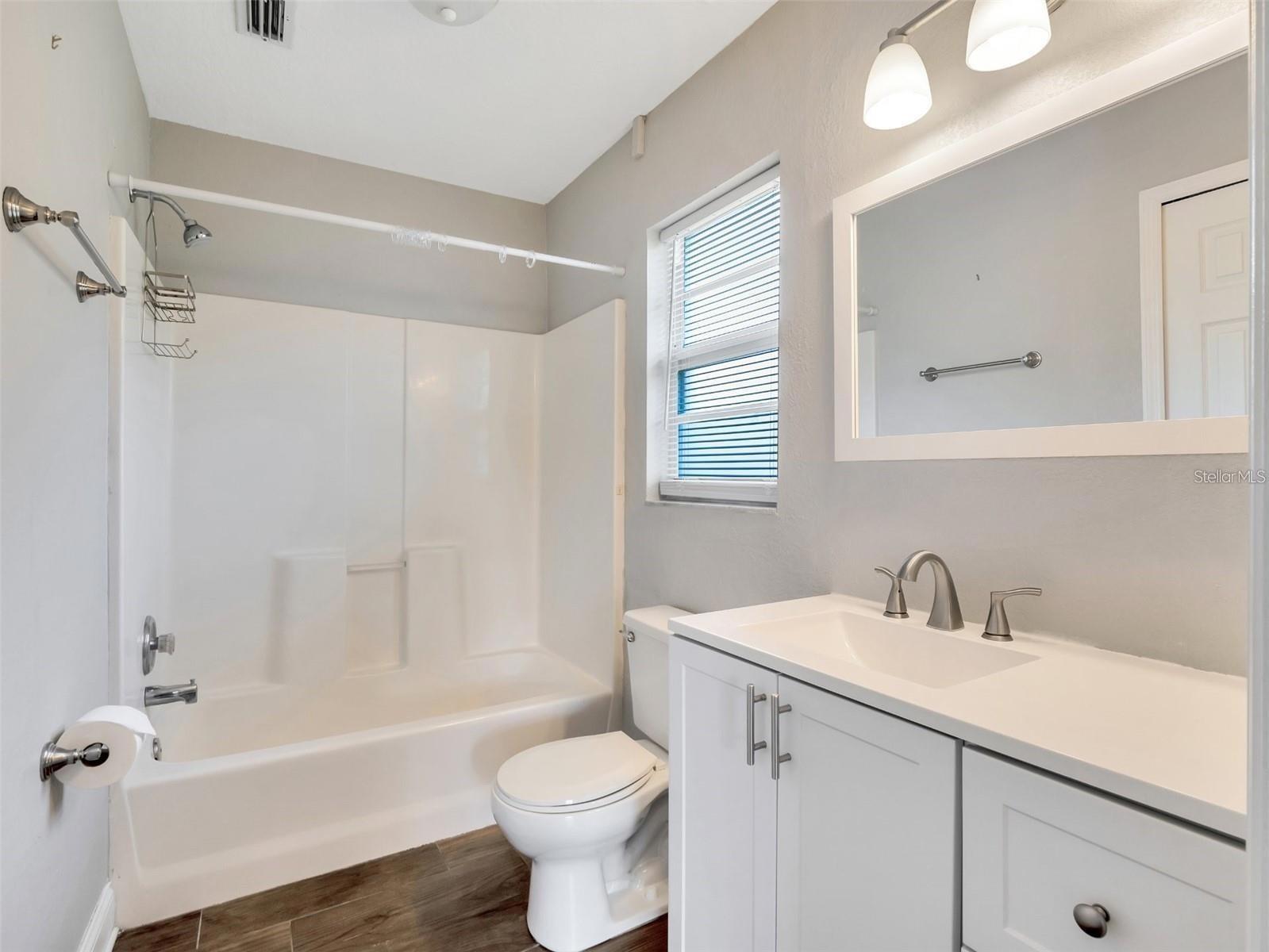 251 N Plant St Property Photo 12