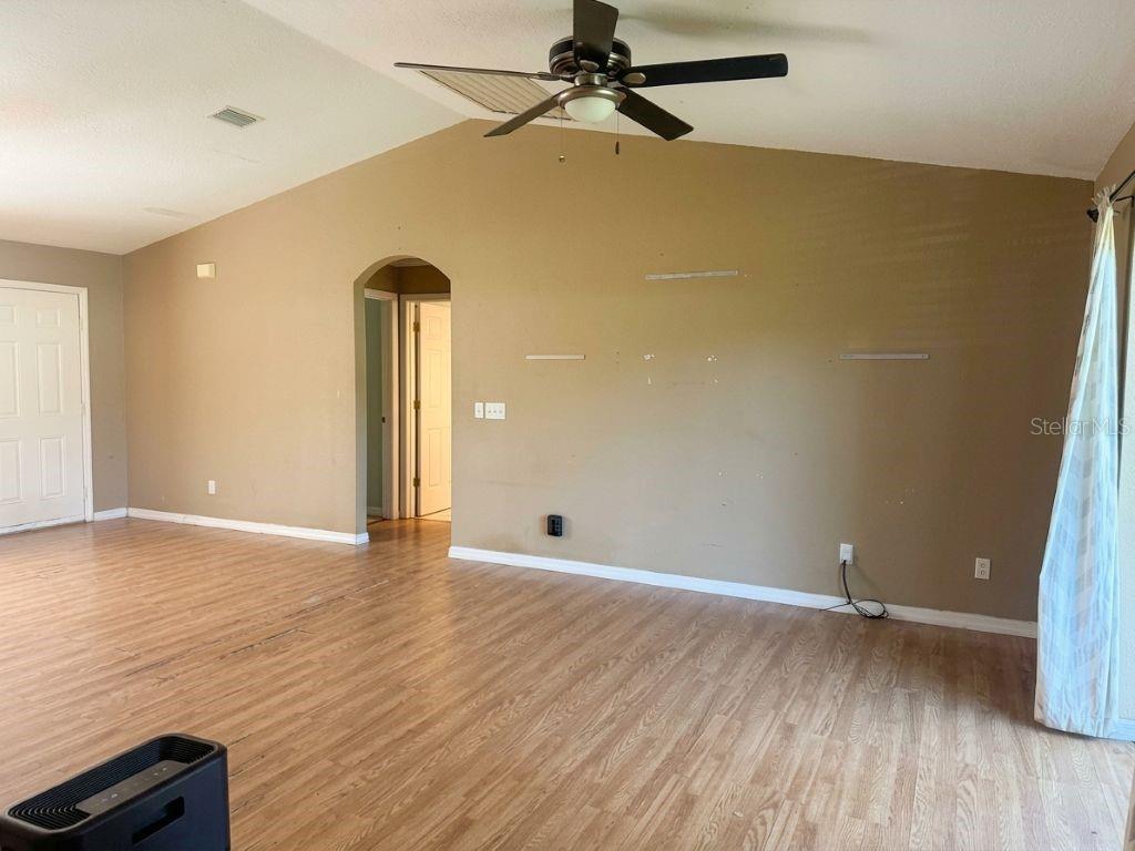 4 Pine Radial Trl Property Photo 4