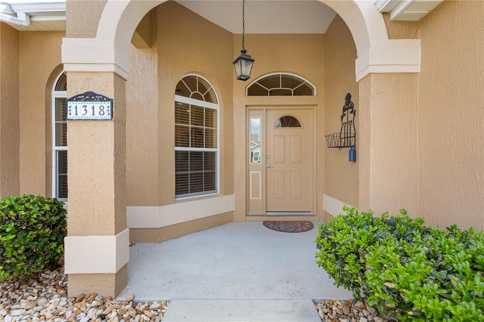1318 Greenville Way Property Photo 3