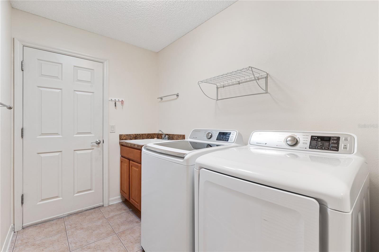 1318 Greenville Way Property Photo 24