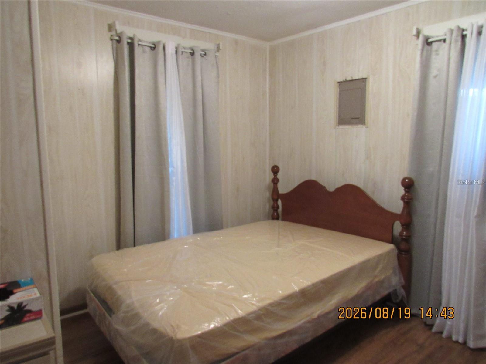 749 E Montrose St Property Photo 12