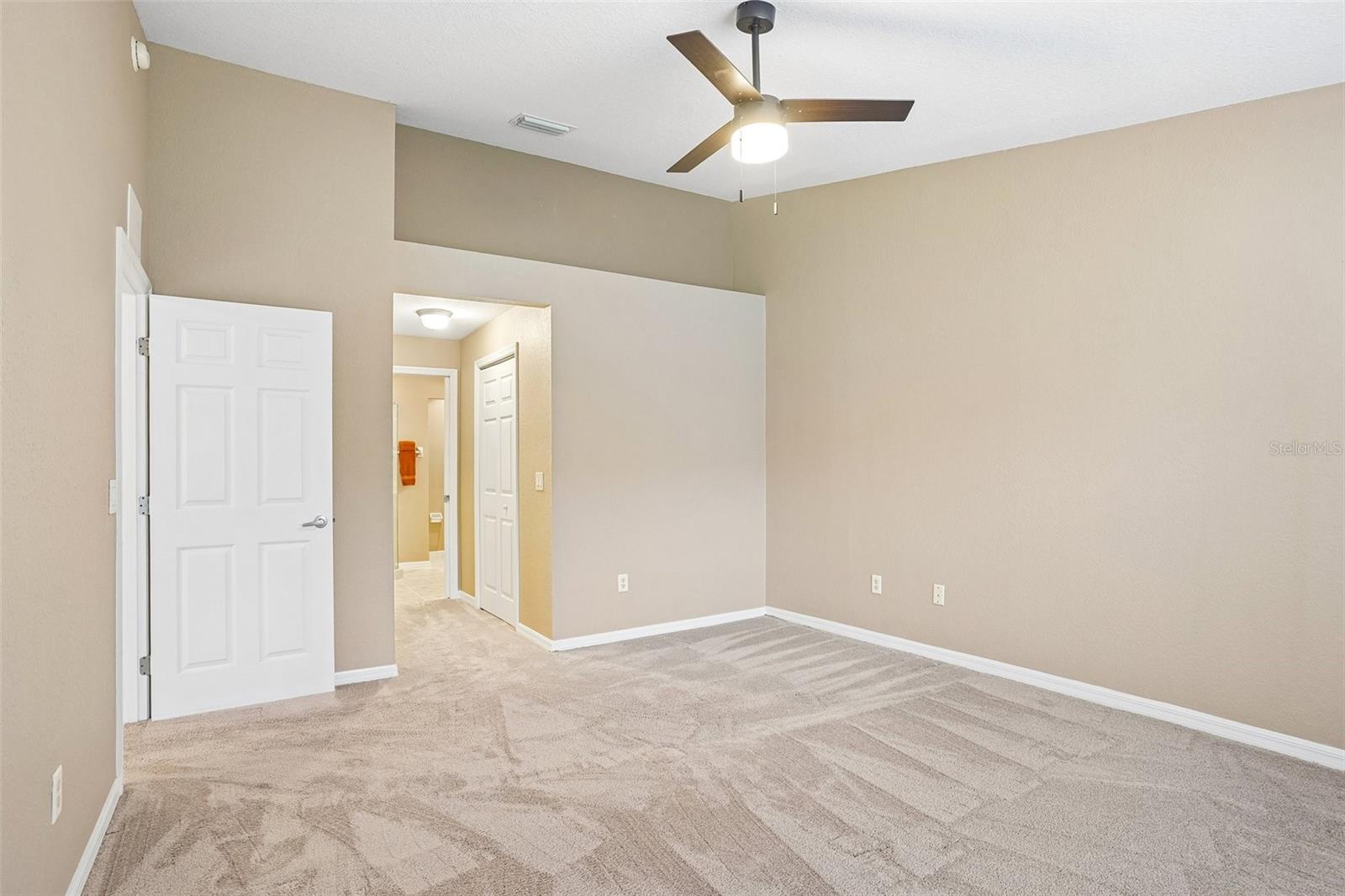 10150 Mainsail Dr Property Photo 26