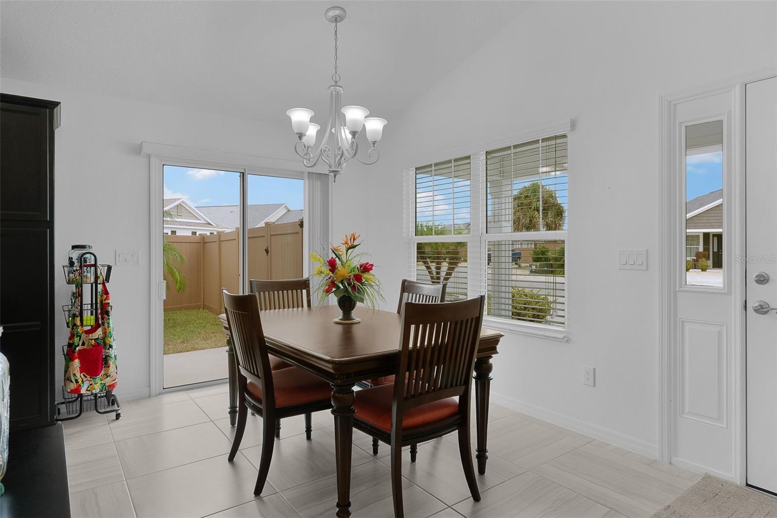3144 Robbs Rd Property Photo 5