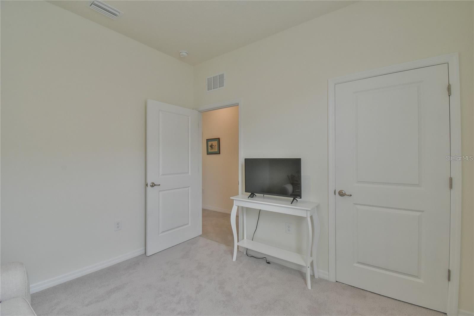 5553 Nw 40th Loop Property Photo 18