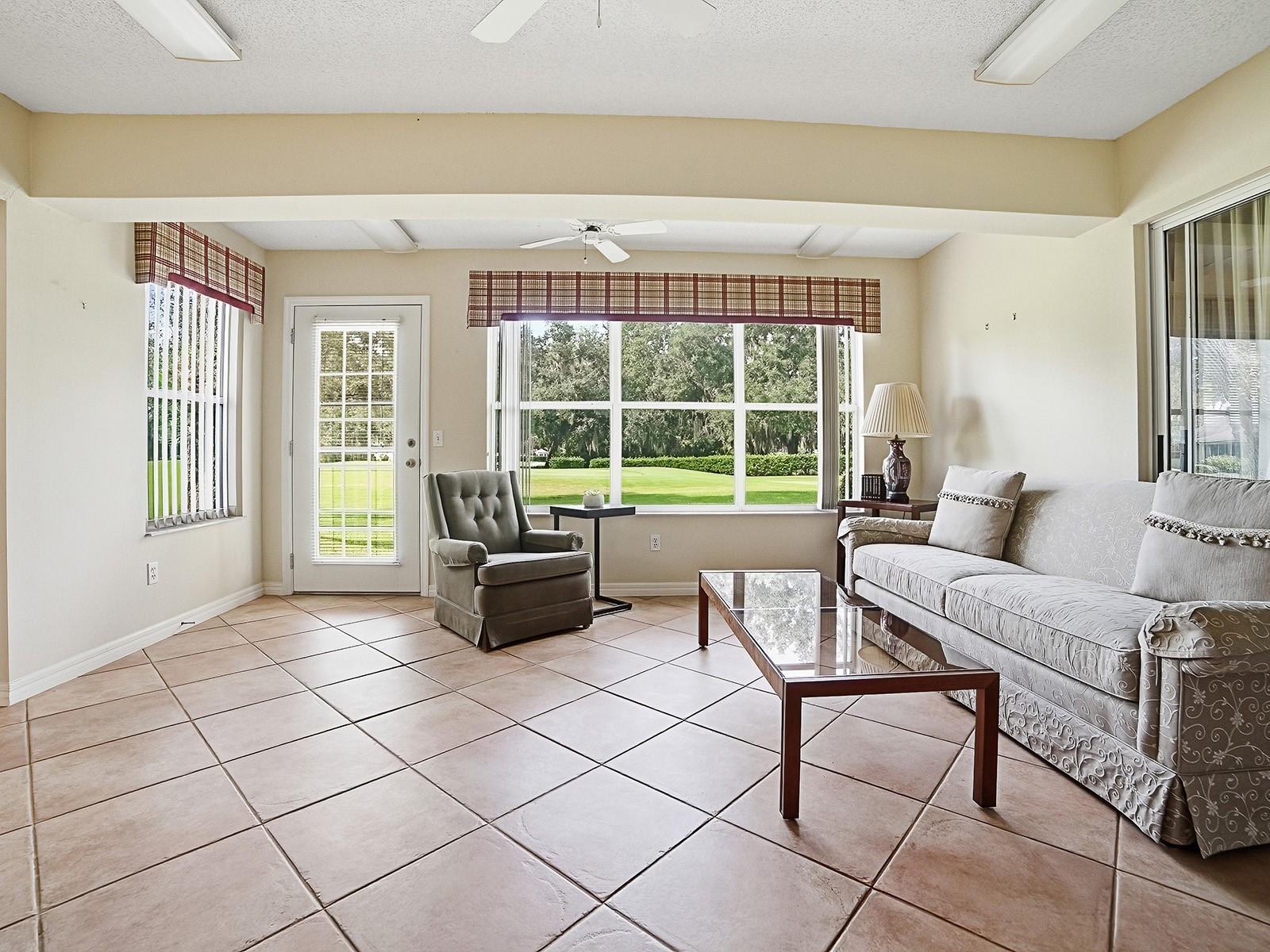 32543 Oak Park Dr Property Photo 4
