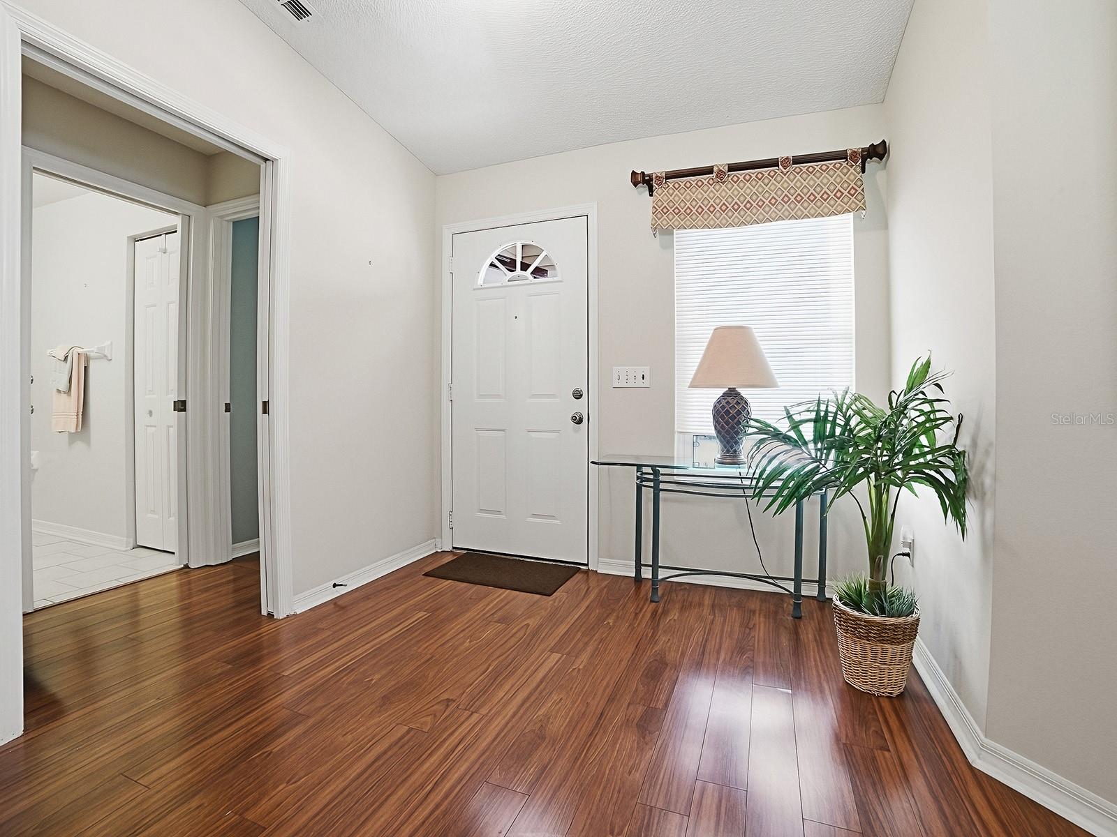 32543 Oak Park Dr Property Photo 6