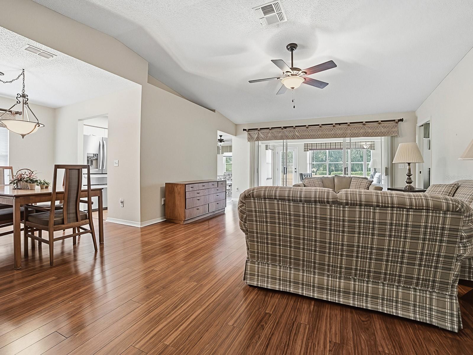 32543 Oak Park Dr Property Photo 13