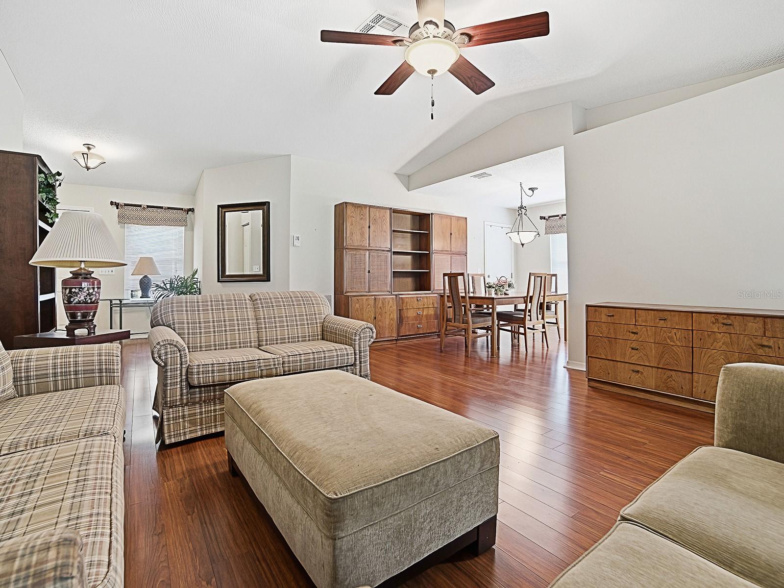 32543 Oak Park Dr Property Photo 16