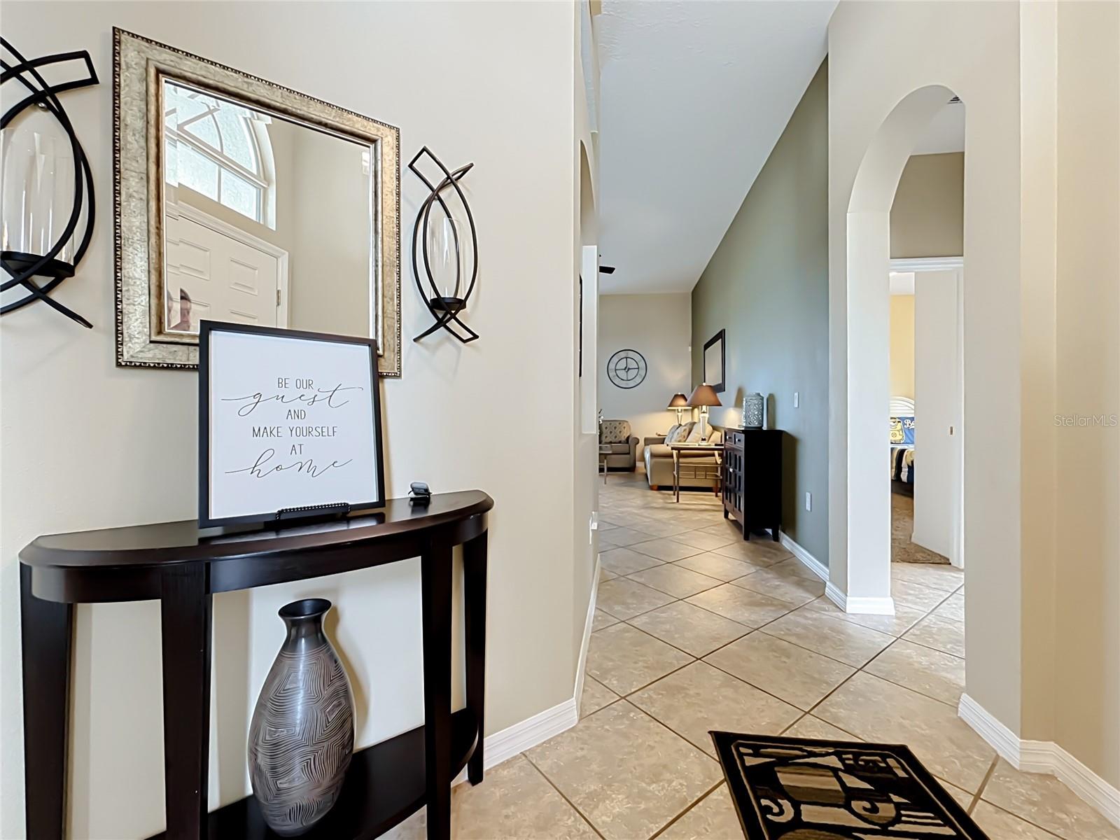 103 Minniehaha Cir Property Photo 4