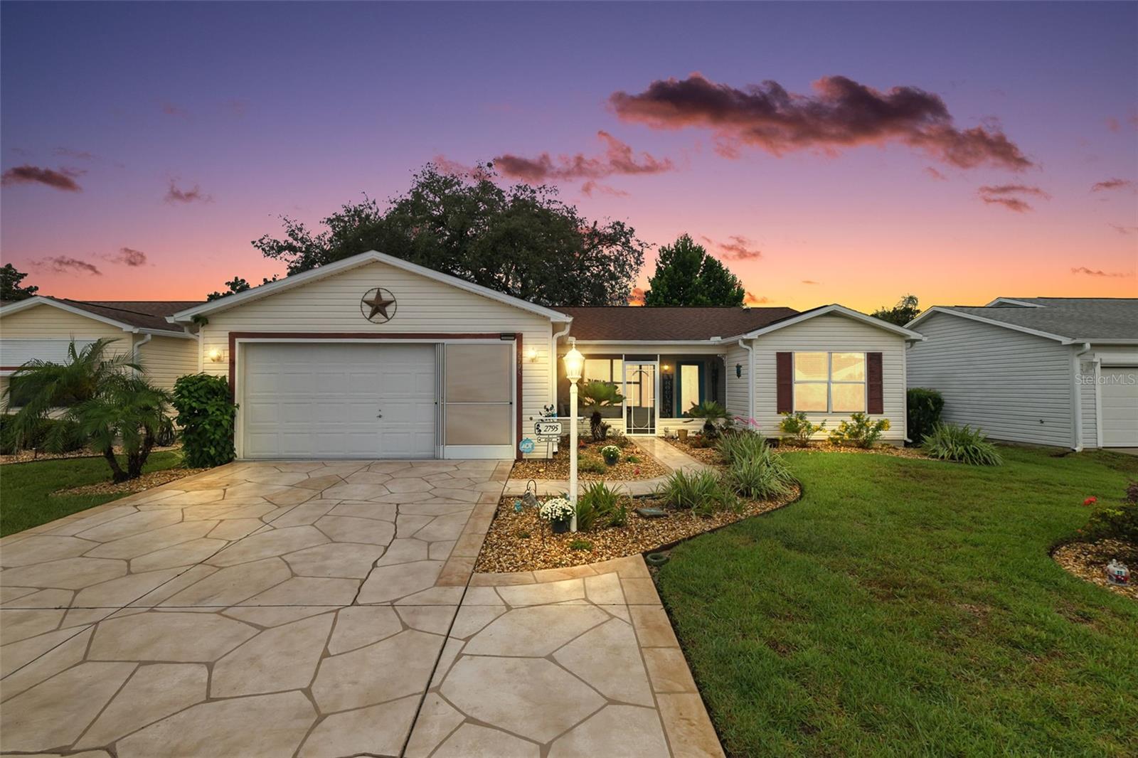 2795 PRIVADA DR Property Photo 1