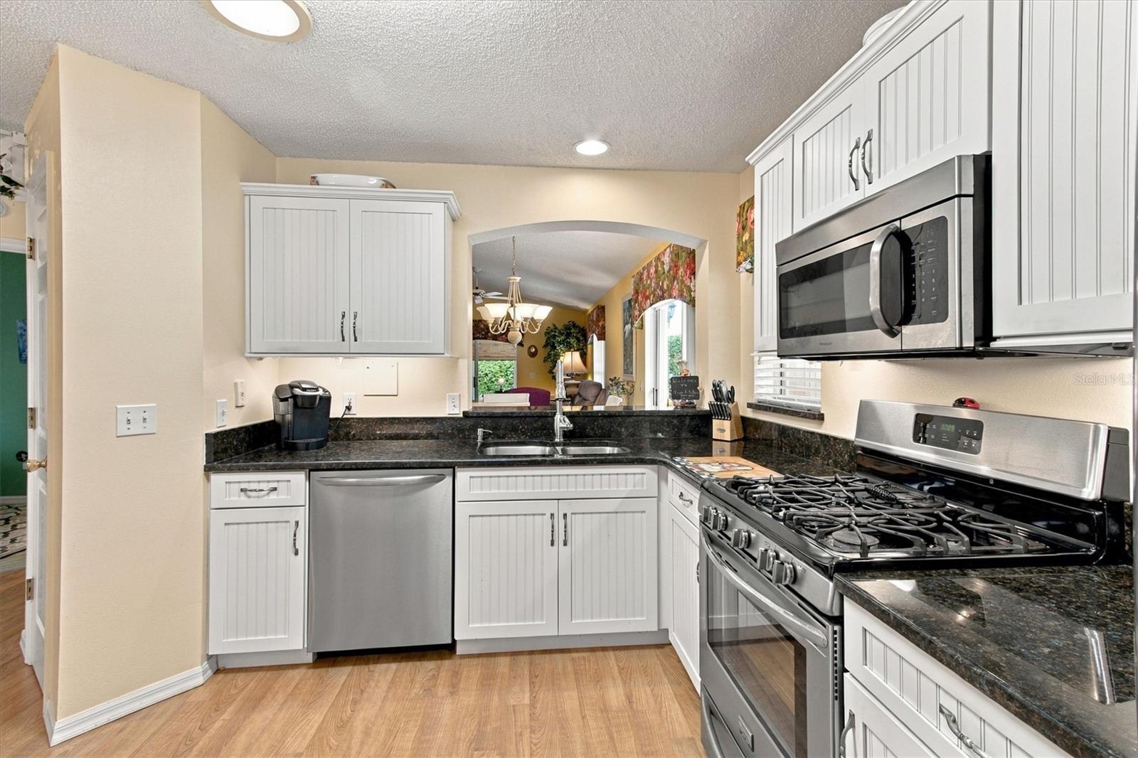 1115 San Bernardo Rd Property Photo 3