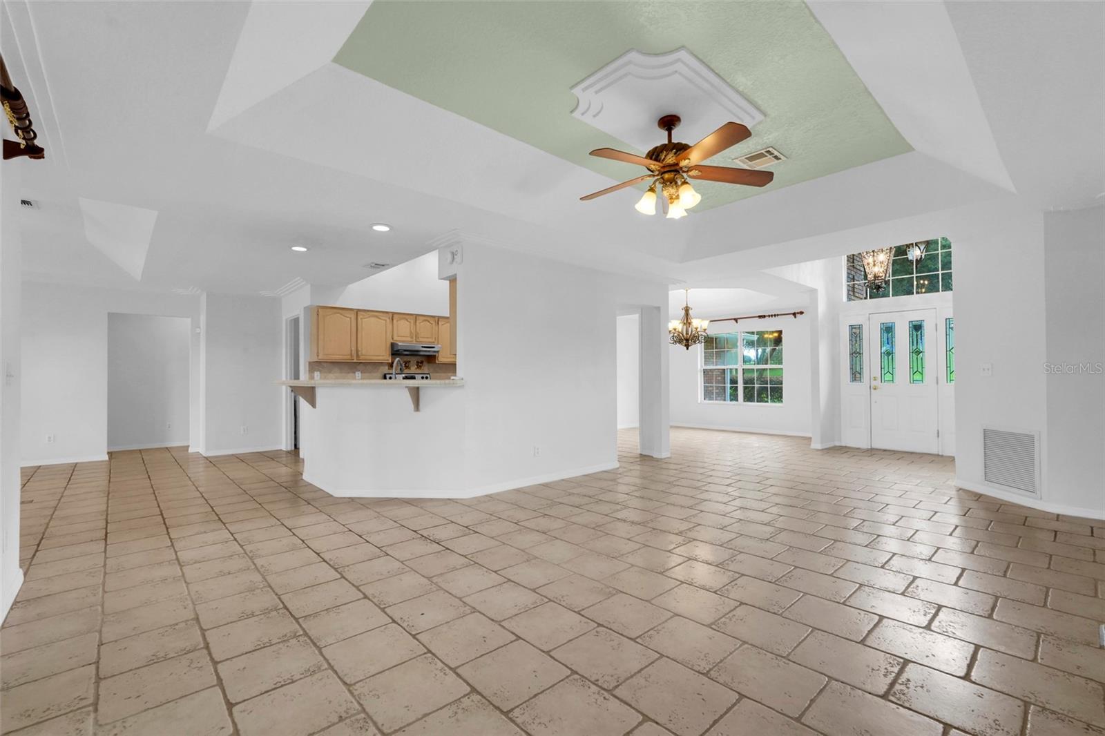 14747 Green Valley Blvd Property Photo 13