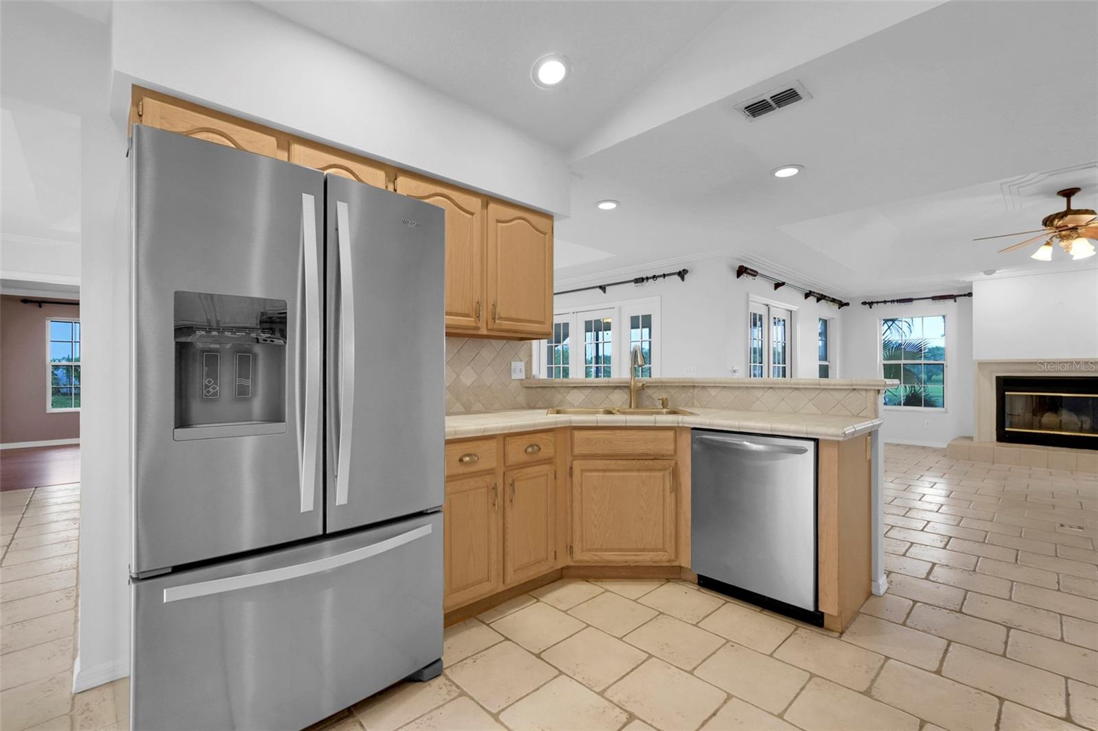 14747 Green Valley Blvd Property Photo 15