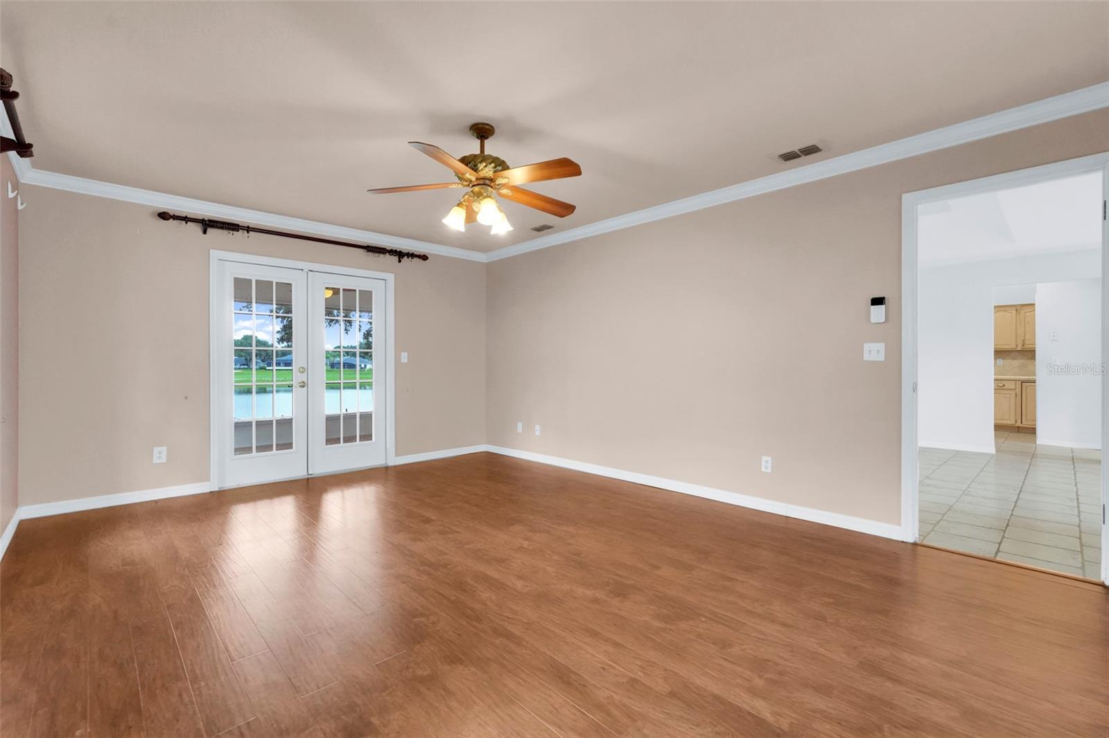 14747 Green Valley Blvd Property Photo 21