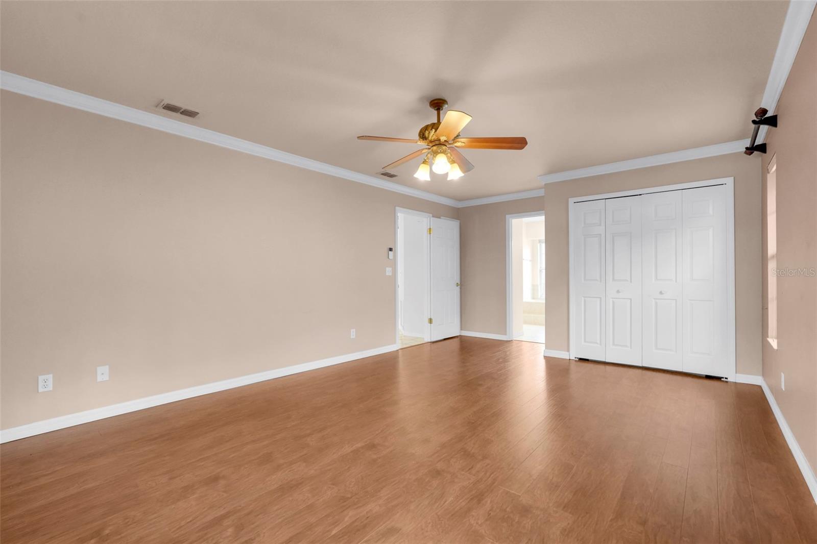 14747 Green Valley Blvd Property Photo 24