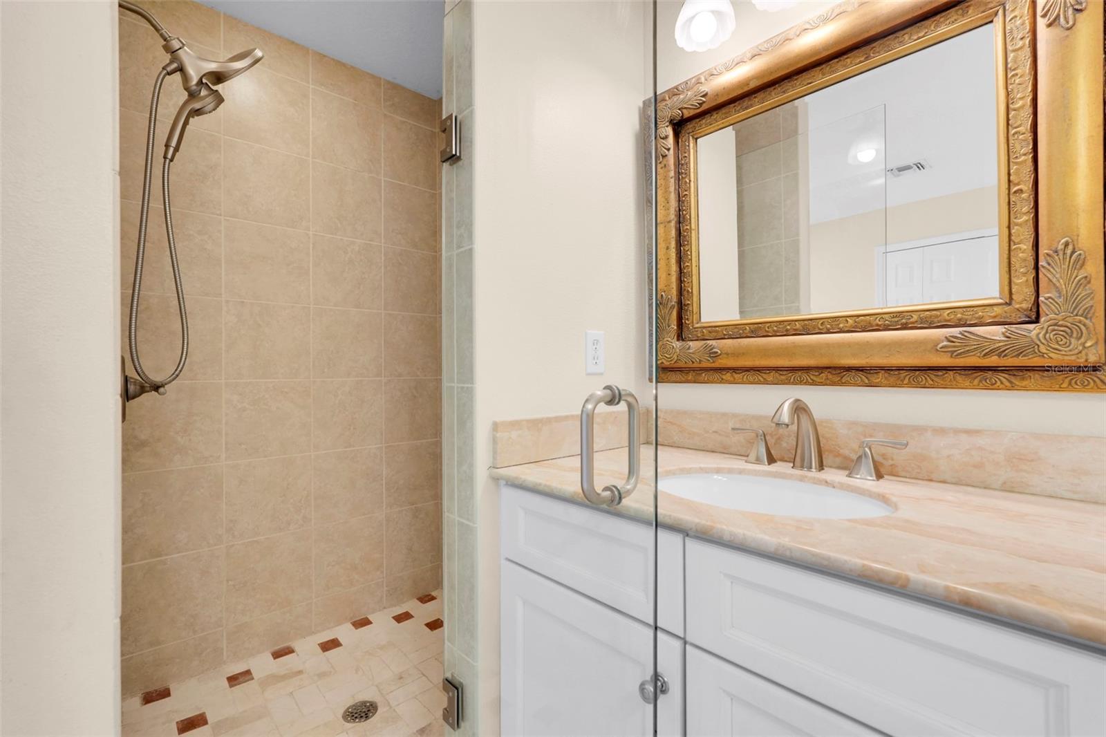 14747 Green Valley Blvd Property Photo 27