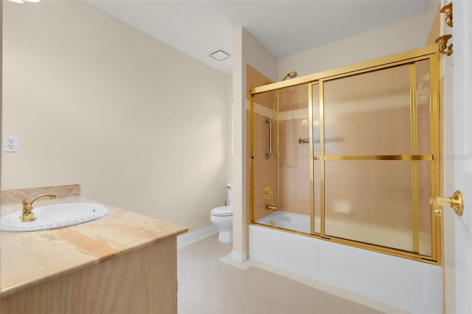 14747 Green Valley Blvd Property Photo 32
