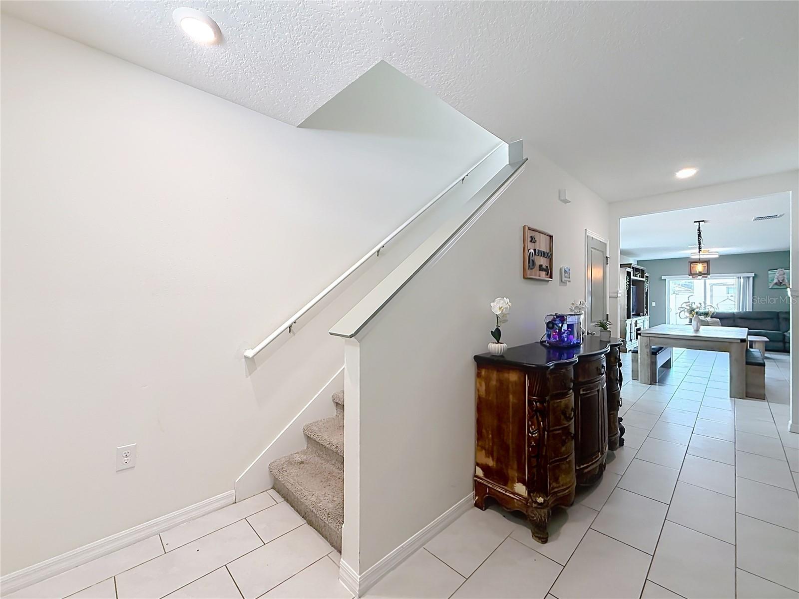 182 Amberwood Way Property Photo 4