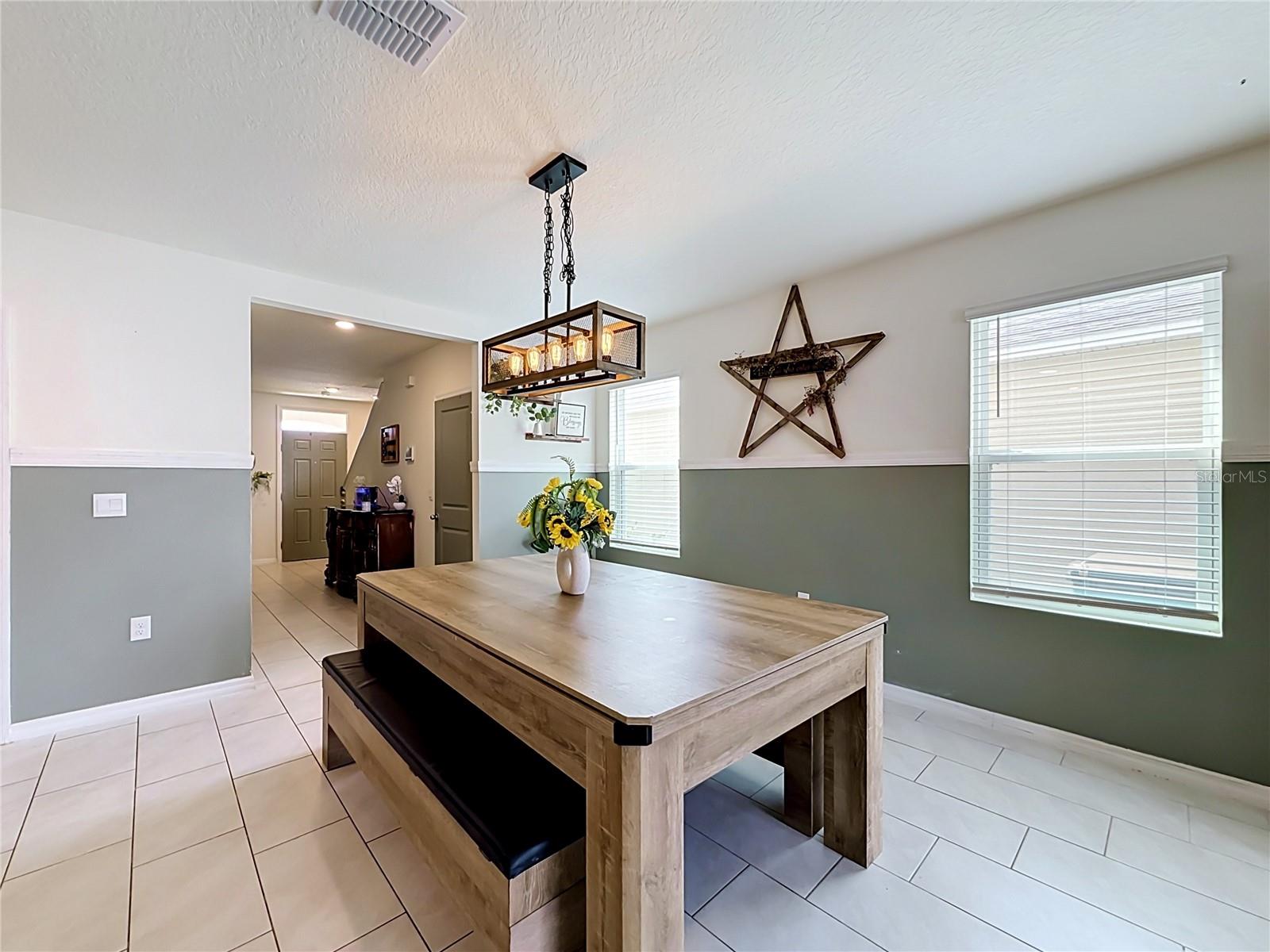 182 Amberwood Way Property Photo 6