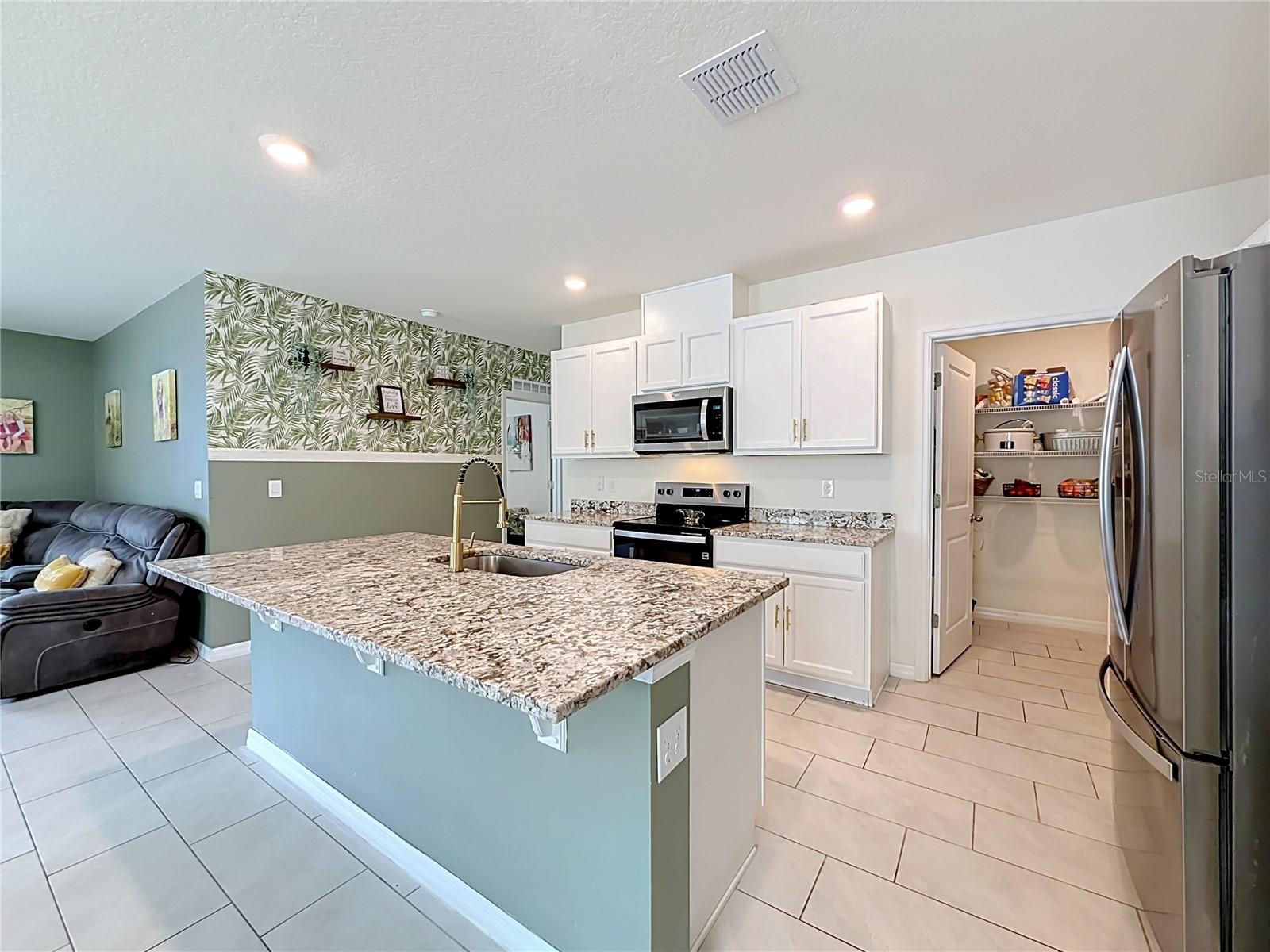 182 Amberwood Way Property Photo 13