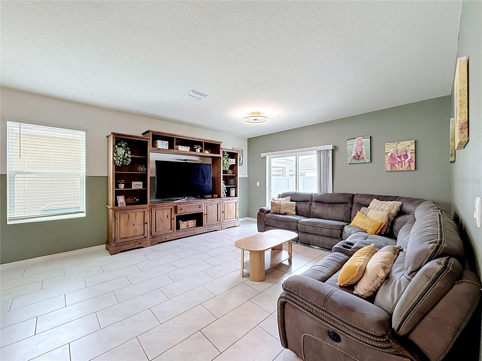182 Amberwood Way Property Photo 14