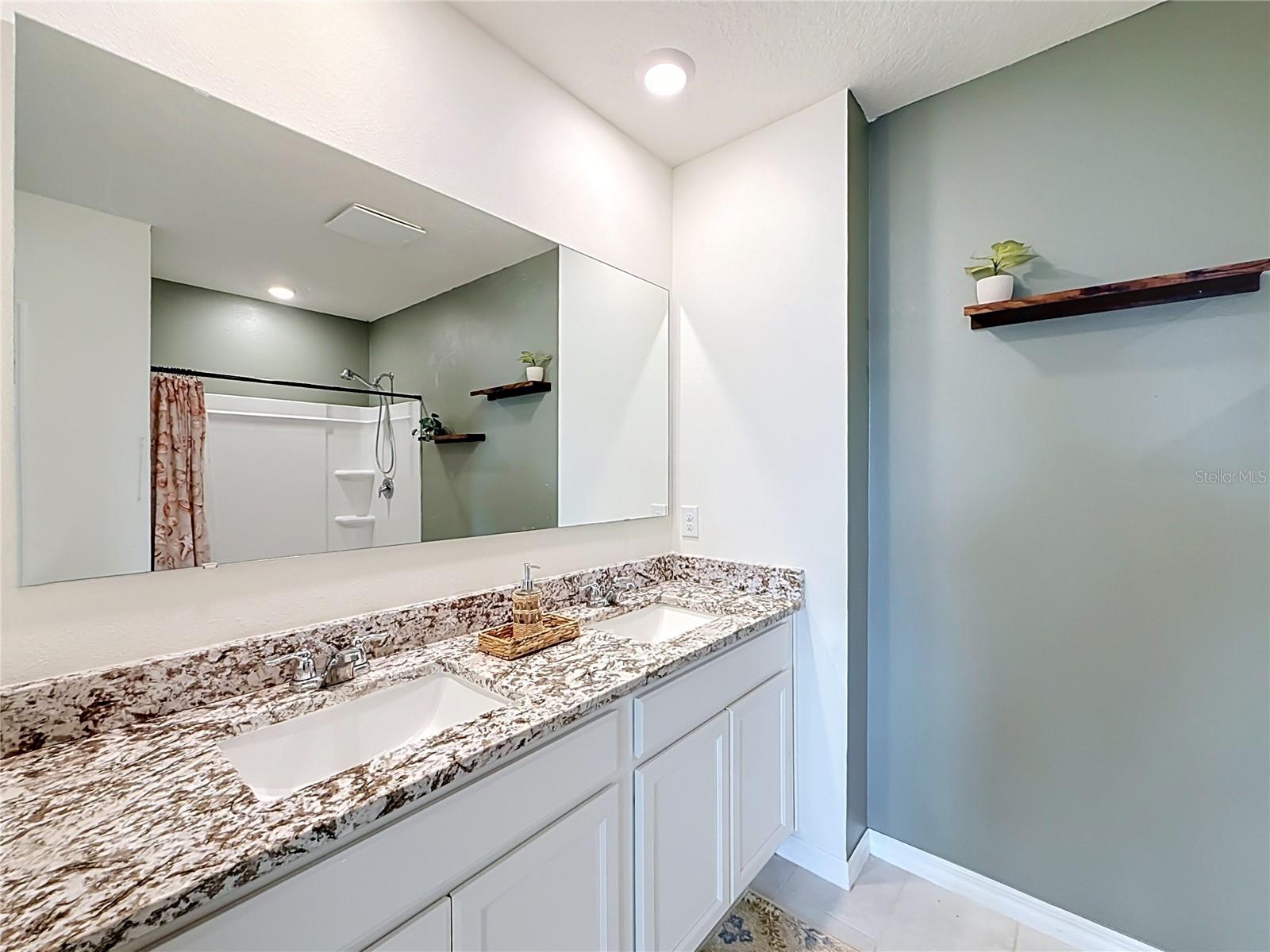 182 Amberwood Way Property Photo 30