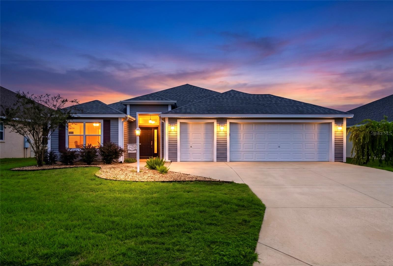 3161 DRESSENDORFER DR Property Photo 1