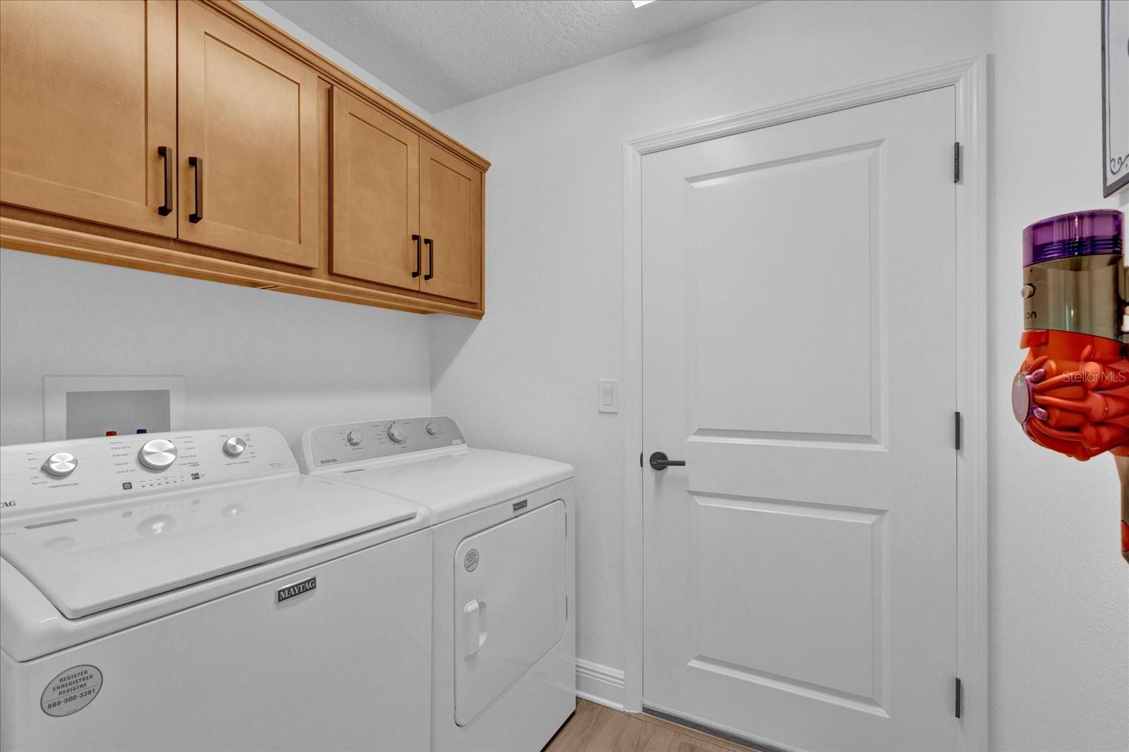 1393 Kenneth St Property Photo 16