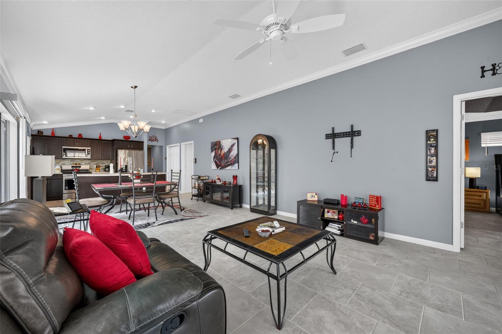 2137 Locklin Ln Property Photo 16