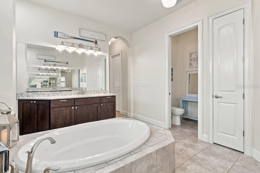 5084 Greens Dr Property Photo 30