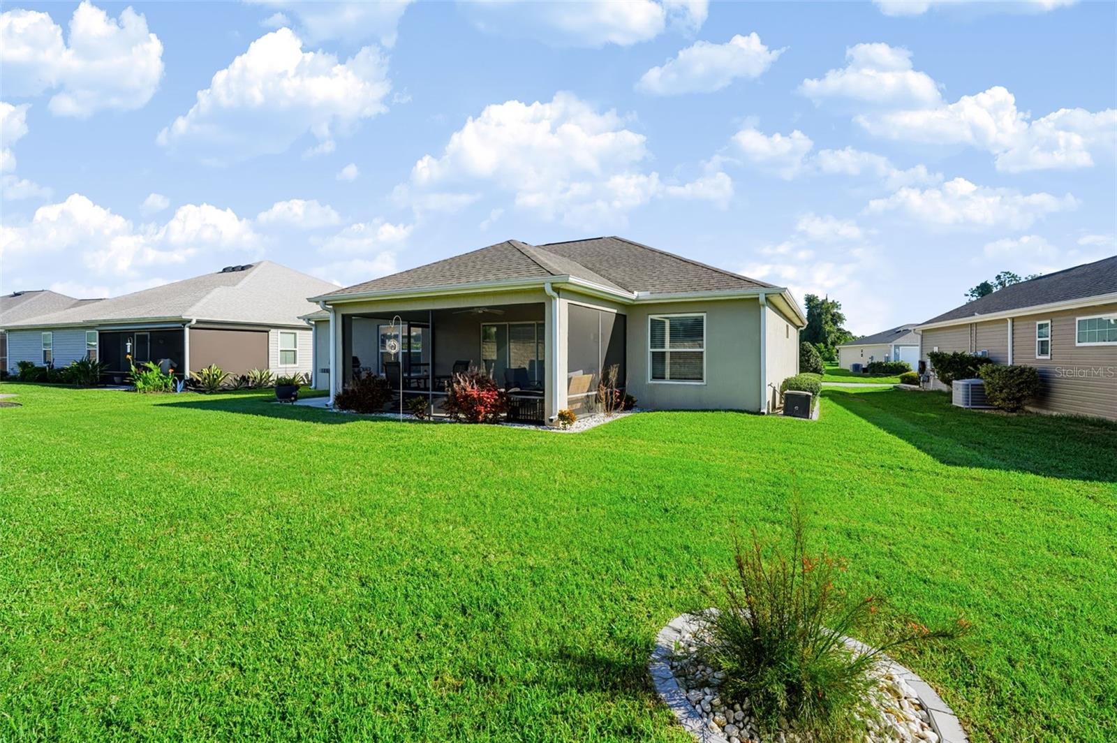 5916 Hickey Way Property Photo 5
