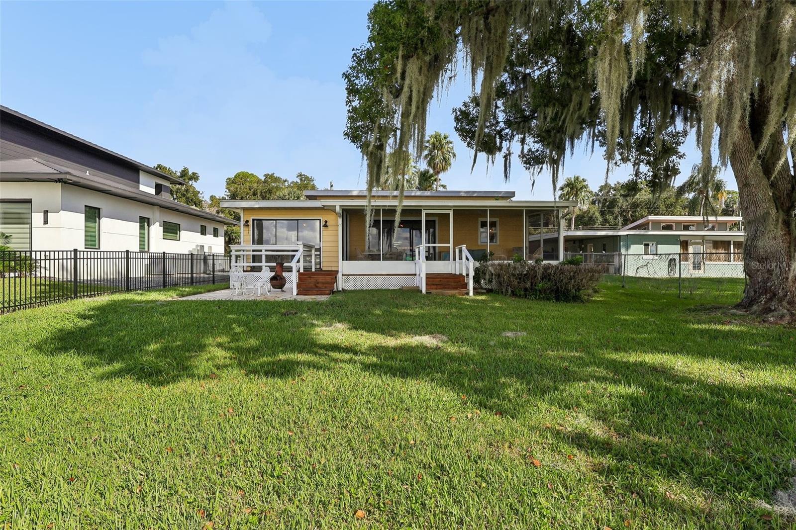 722 Lake Dora Dr Property Photo 34