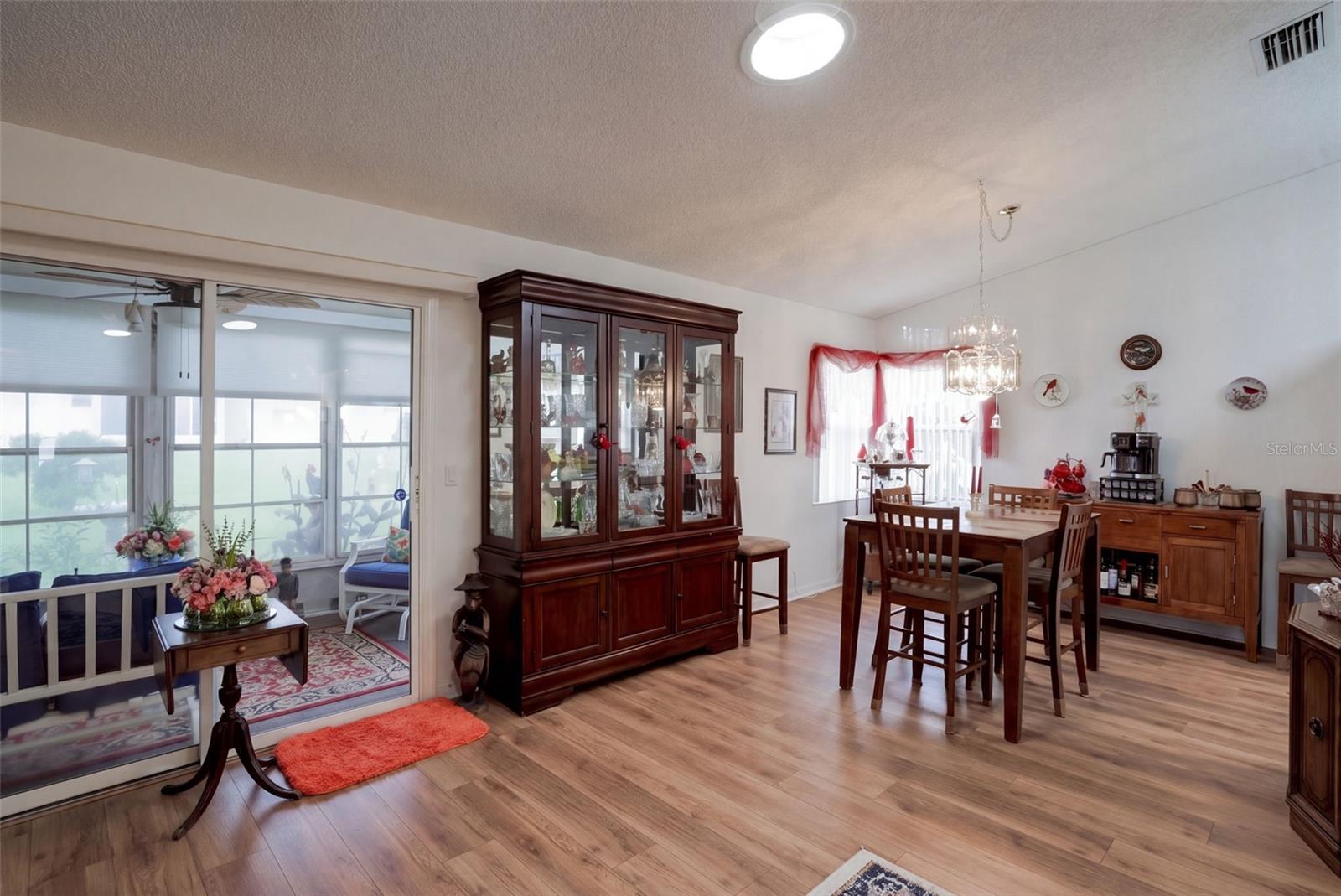 26162 Newcombe Cir Property Photo 7