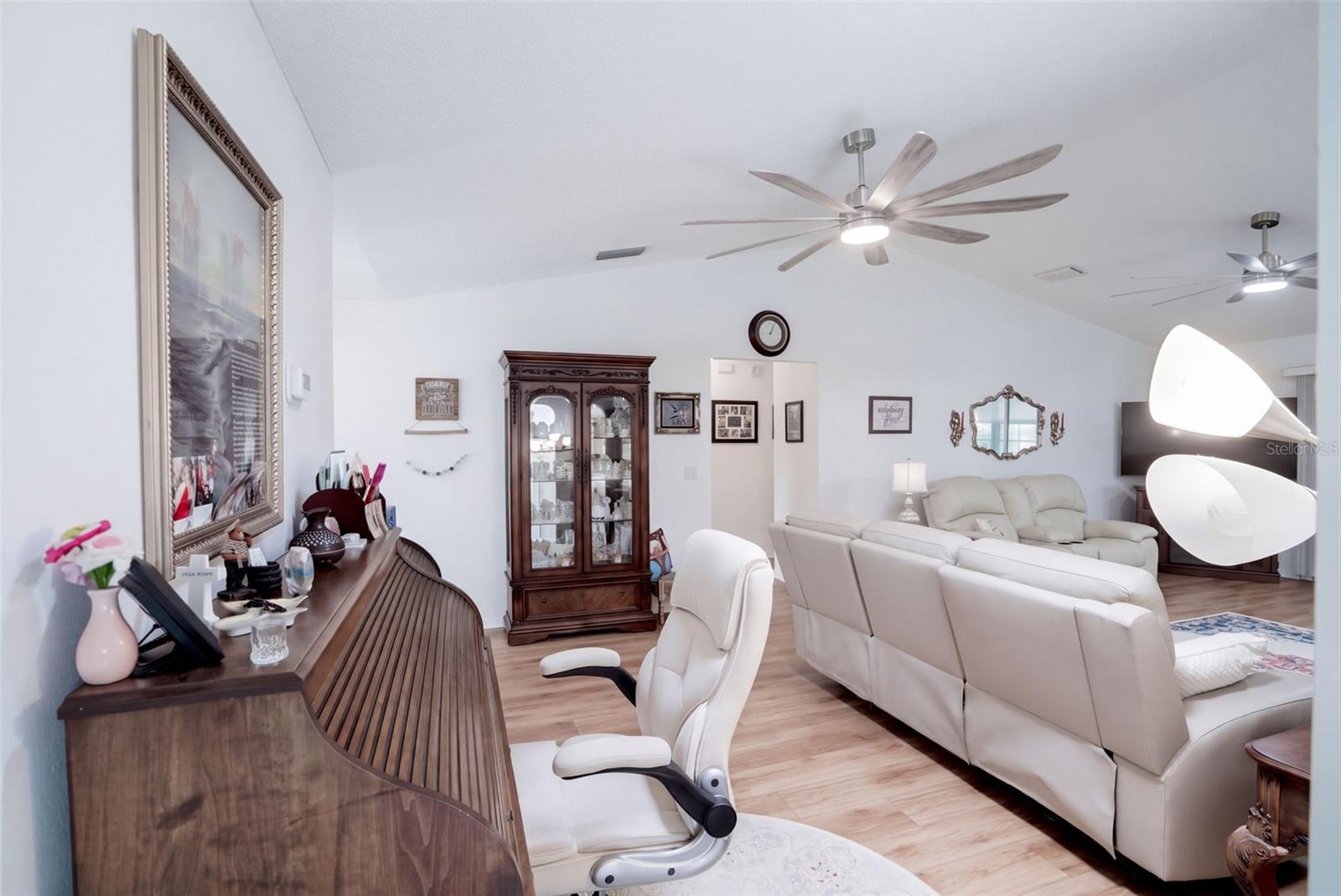 26162 Newcombe Cir Property Photo 15