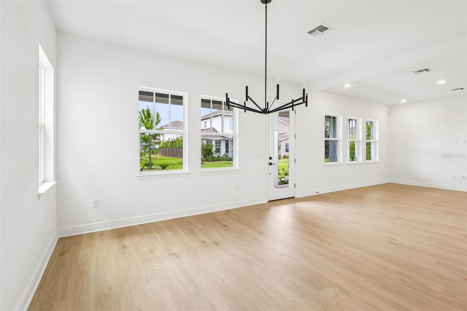 10240 Fiddley Aly Property Photo 11