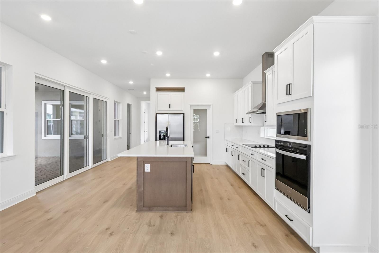 10240 Fiddley Aly Property Photo 12