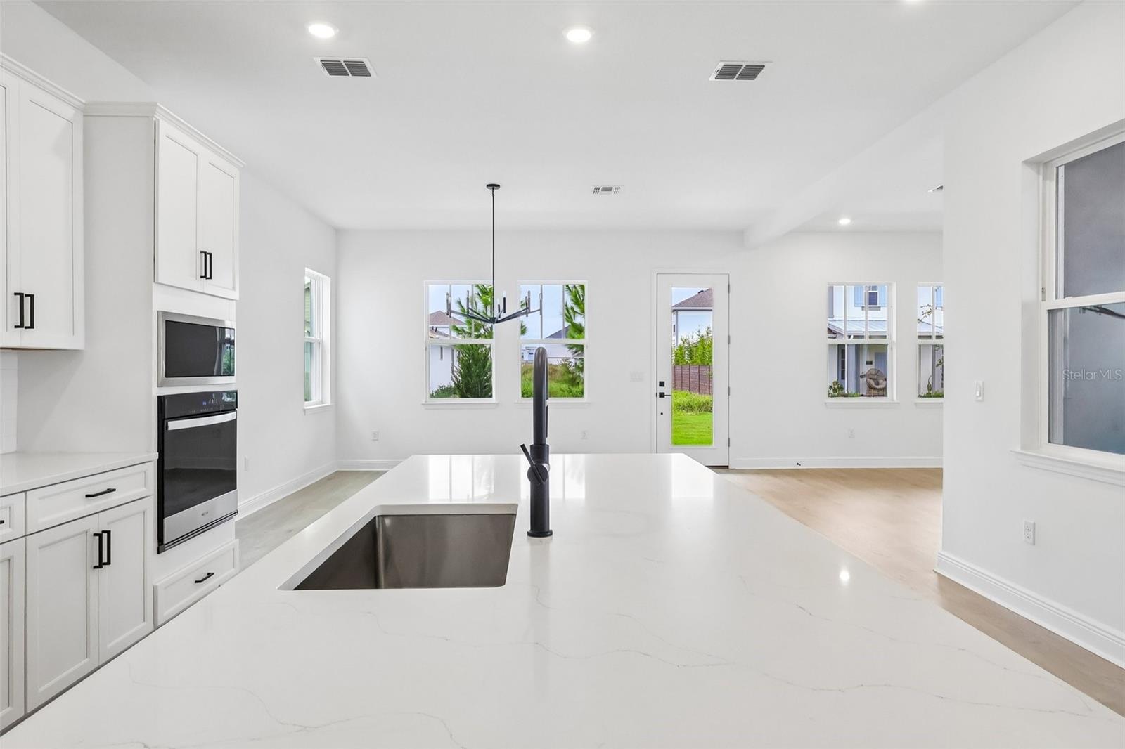10240 Fiddley Aly Property Photo 17