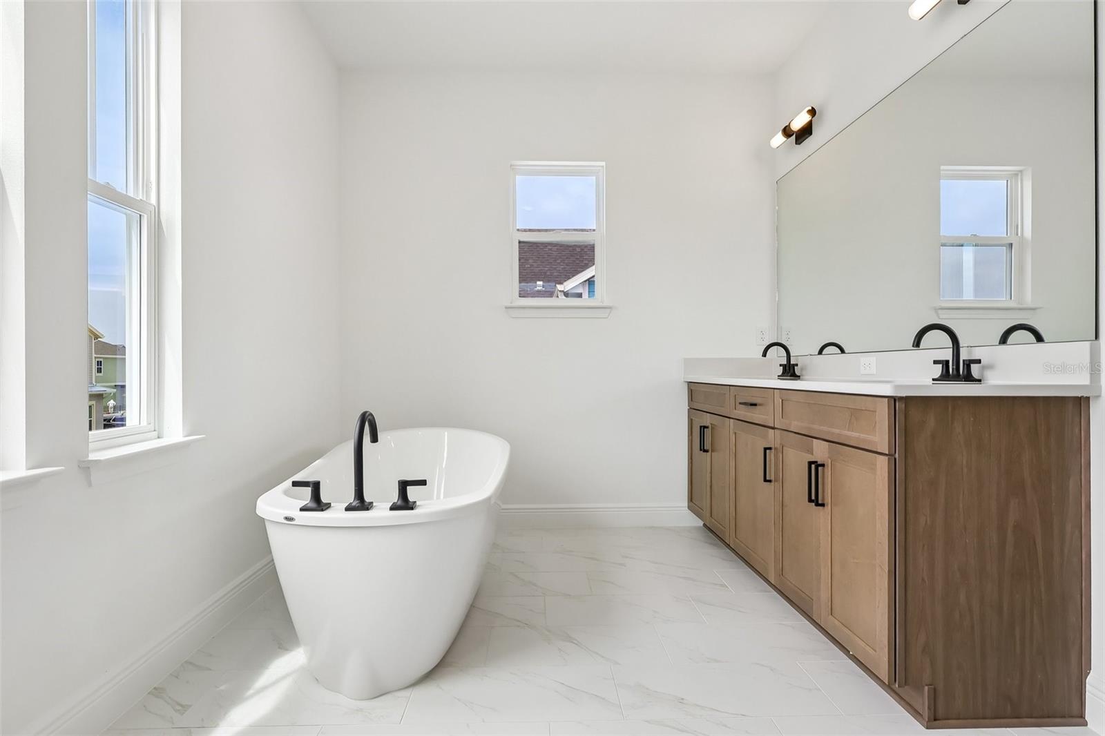 10240 Fiddley Aly Property Photo 27