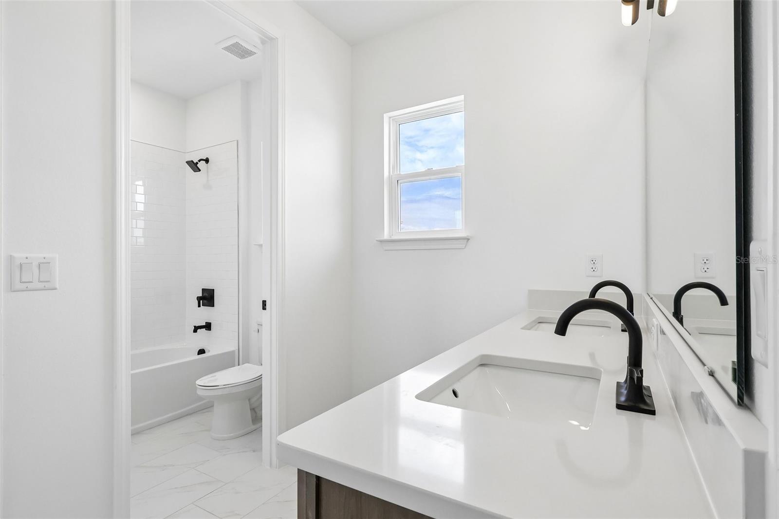 10240 Fiddley Aly Property Photo 32
