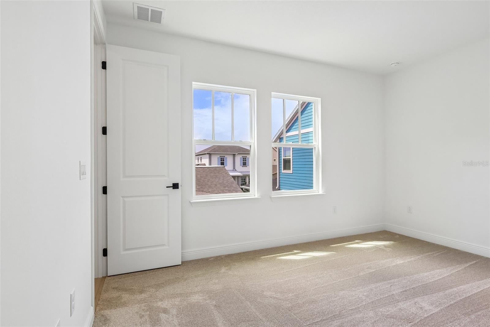 10240 Fiddley Aly Property Photo 34