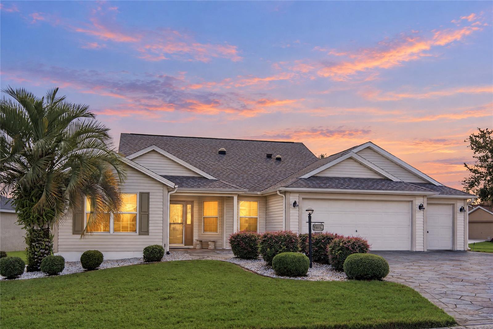 1073 ALCOVE LOOP Property Photo 1