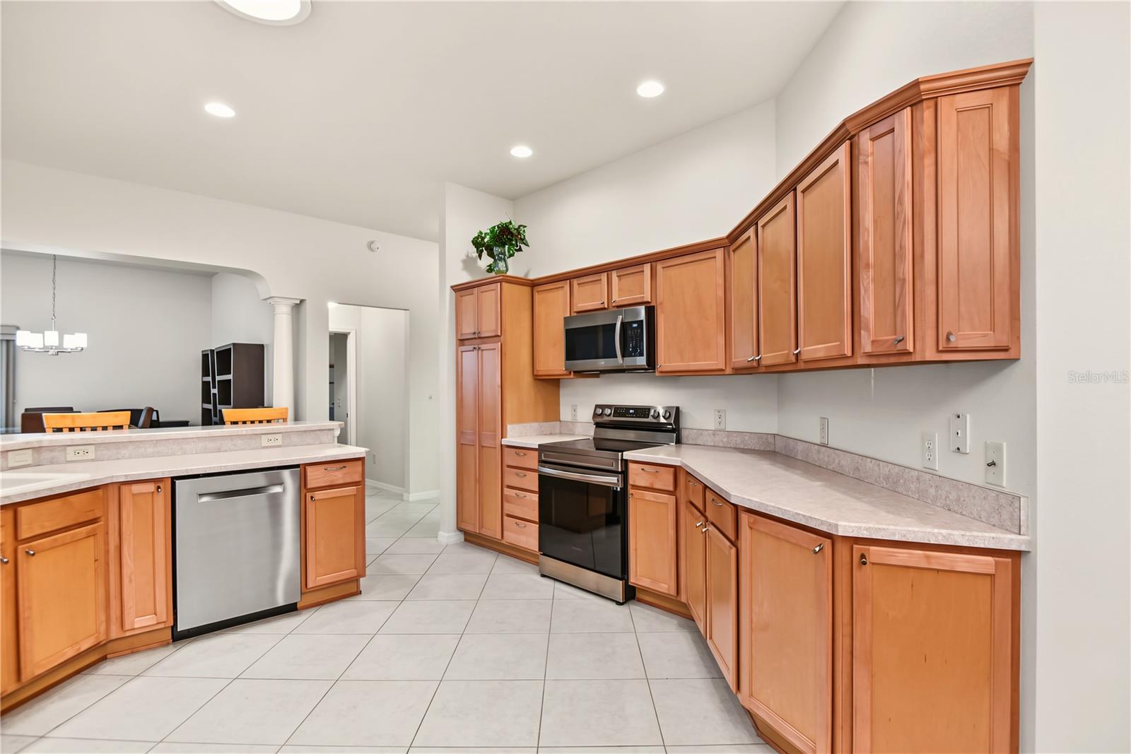 1073 Alcove Loop Property Photo 6