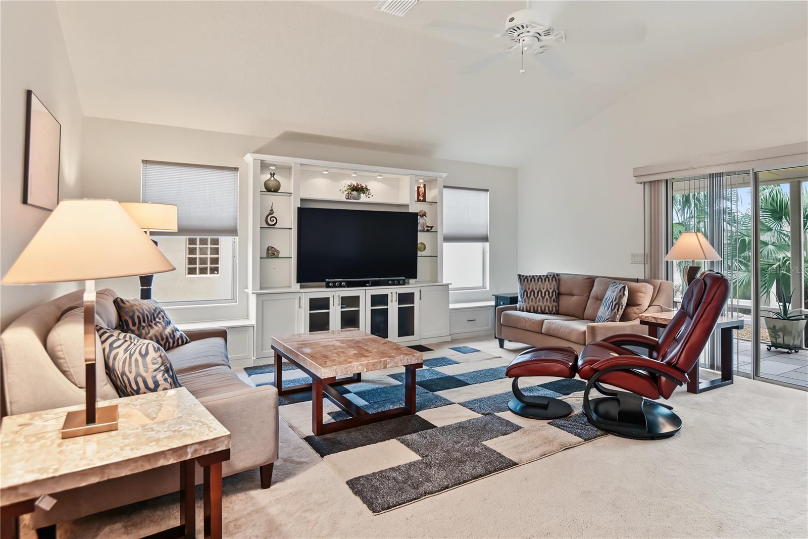 1073 Alcove Loop Property Photo 8