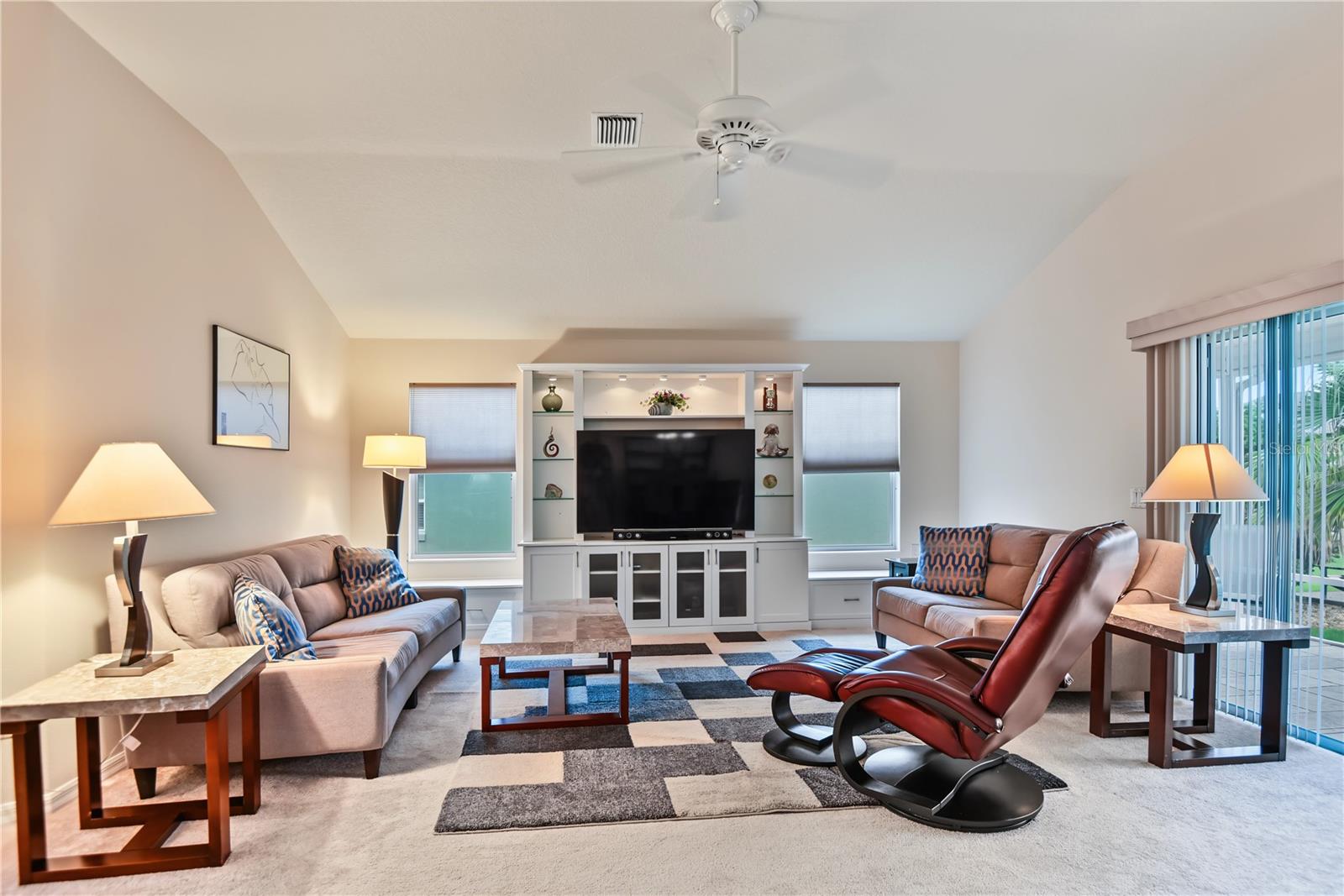 1073 Alcove Loop Property Photo 9