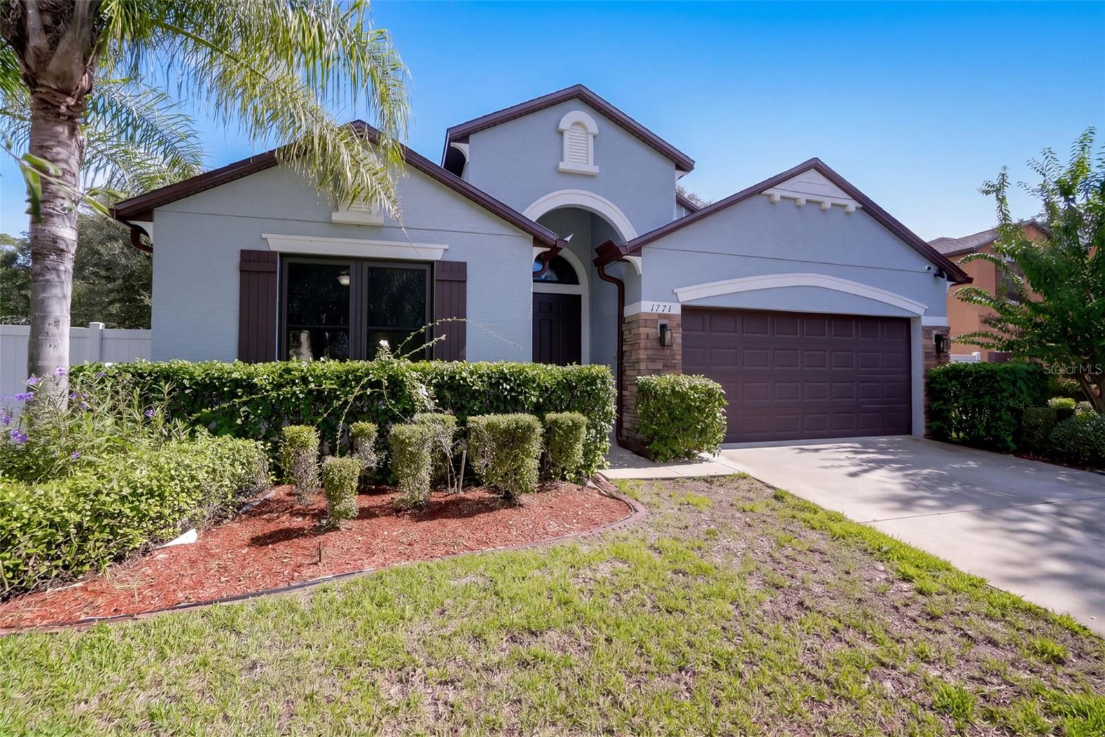 1773 Waterside Oaks Dr Property Photo 2