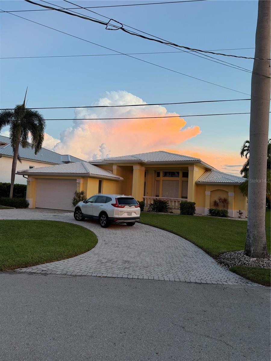 264 Bayshore Dr Property Photo 1