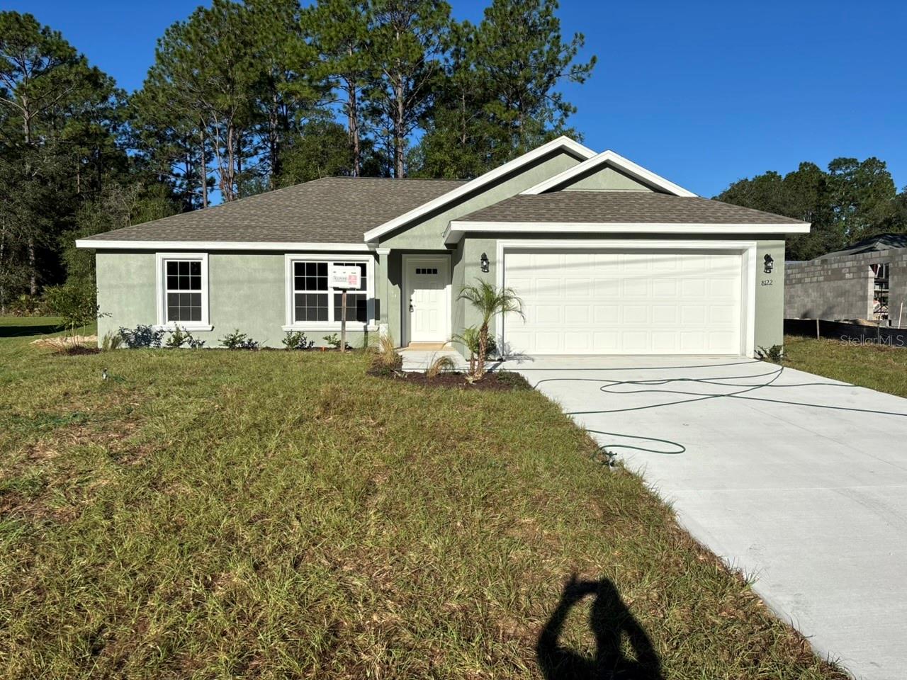 8122 N GALENA AVE Property Photo 1