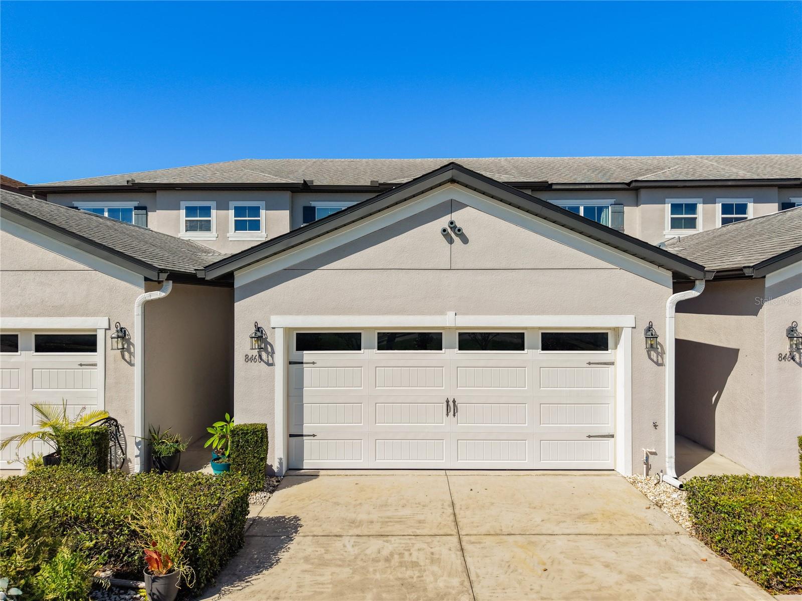8460 MAGNIFICENT LN Property Photo 1