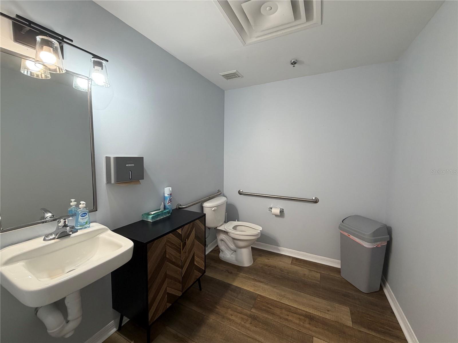 1002 S Dillard St #110 Property Photo 18