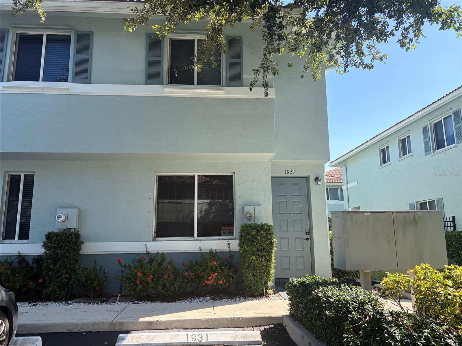 1931 Gardenia Ct Property Photo 1
